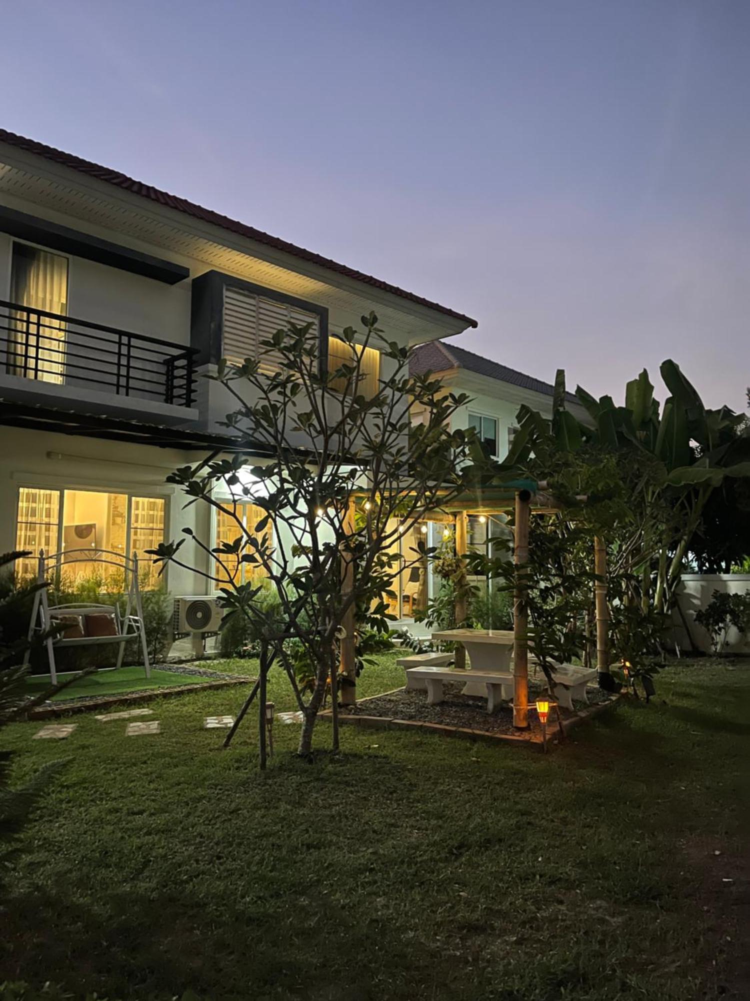 Anna Home@Lat Krabang Бангкок Екстер'єр фото